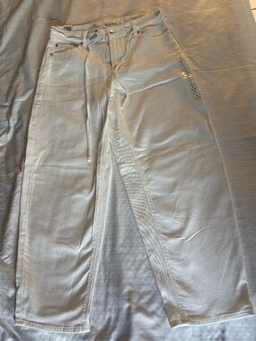 American Eagle White jeans size 4